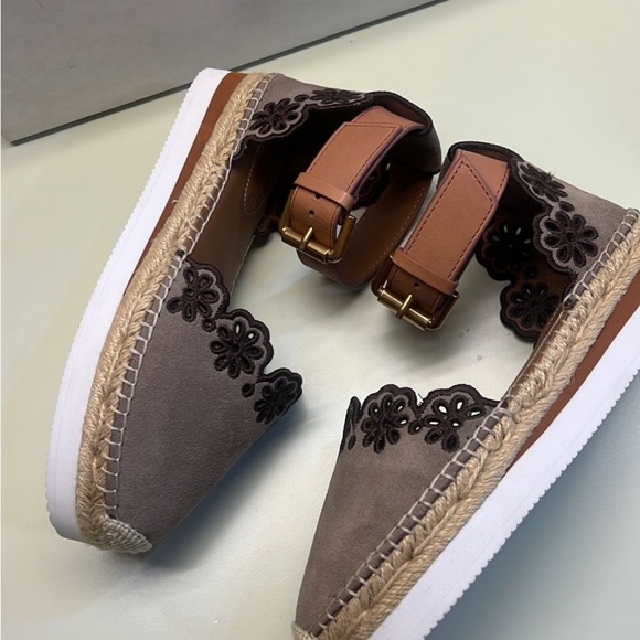 Chic Brown Espadrilles with Suede Finish - Picture 6 of 7